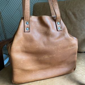 Kelly Moore Tote/ 📸 camera bag